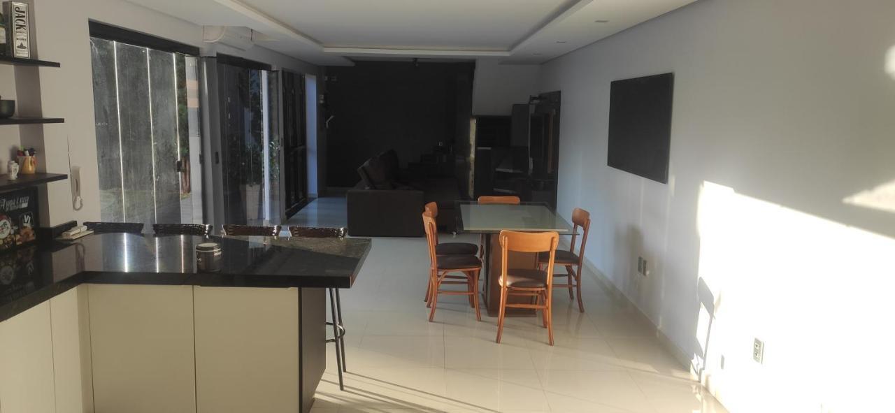 Quarto Em Sobrado Alto Padrao, Piscina, Garagem, Lago Каскавел Екстериор снимка